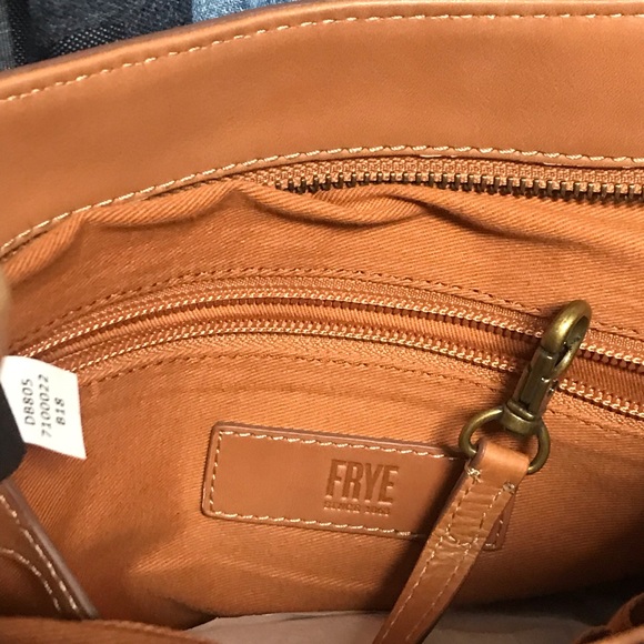 Frye Bags Nwt Frye Olivia Large Crossbody Leather Bag Poshmark
